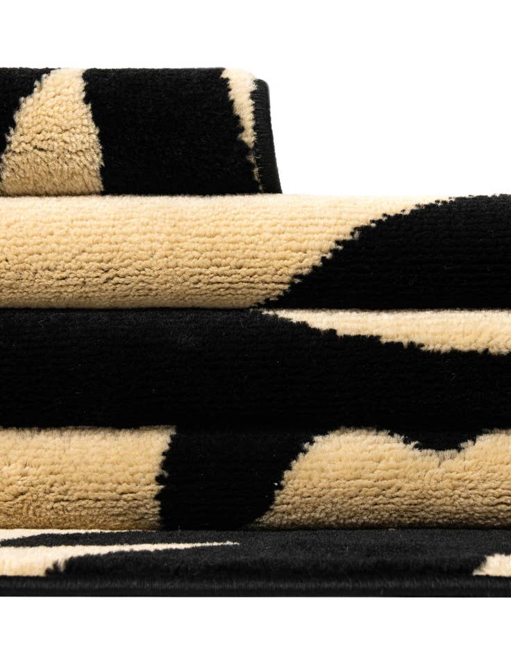 Detail image of 9' x 12' Safari Rug