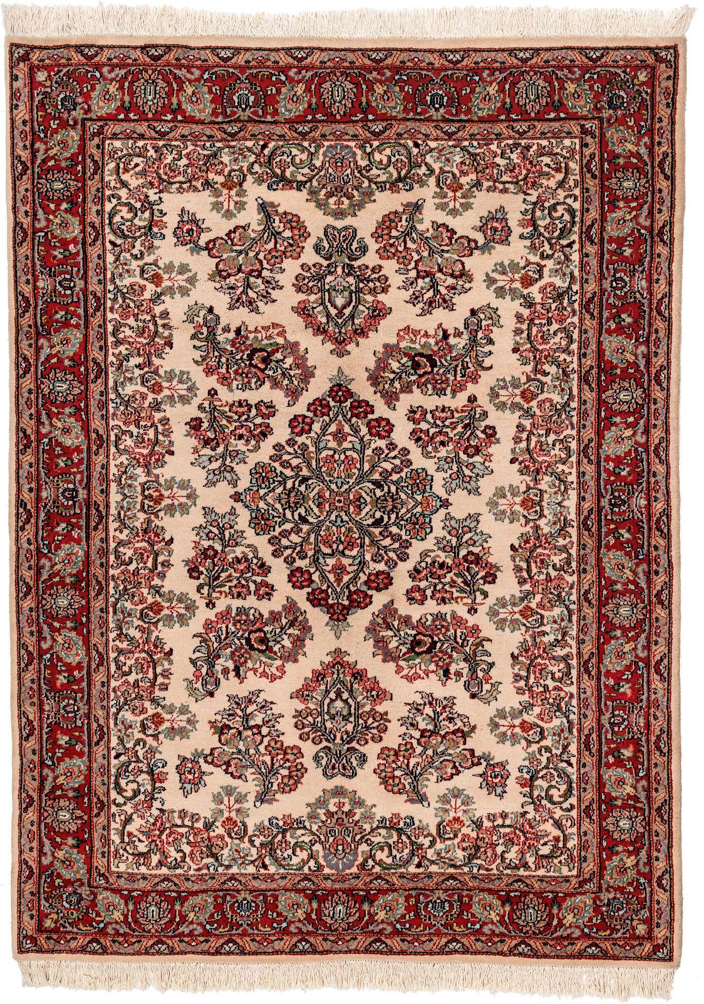4' 5 x 6' Hand Knotted Sarough Wool Rug