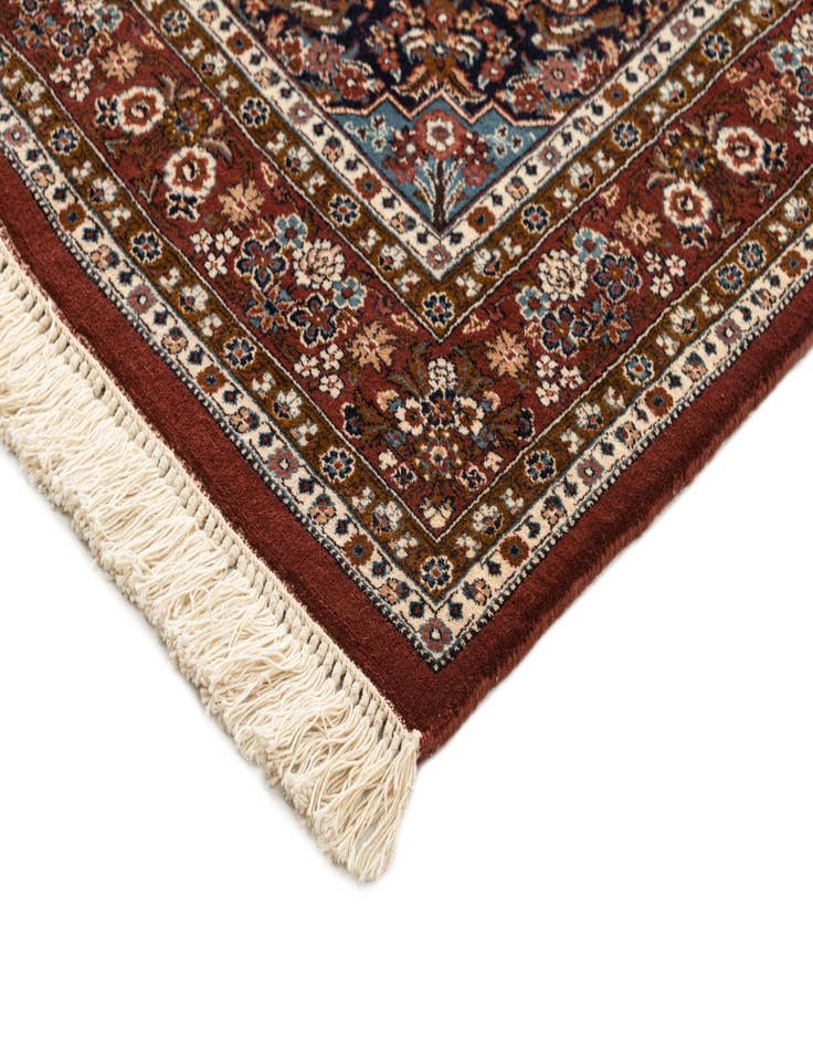 Detail image of 3' 8 x 6' 2 Hand Knotted Sarough Oriental Wool Rug