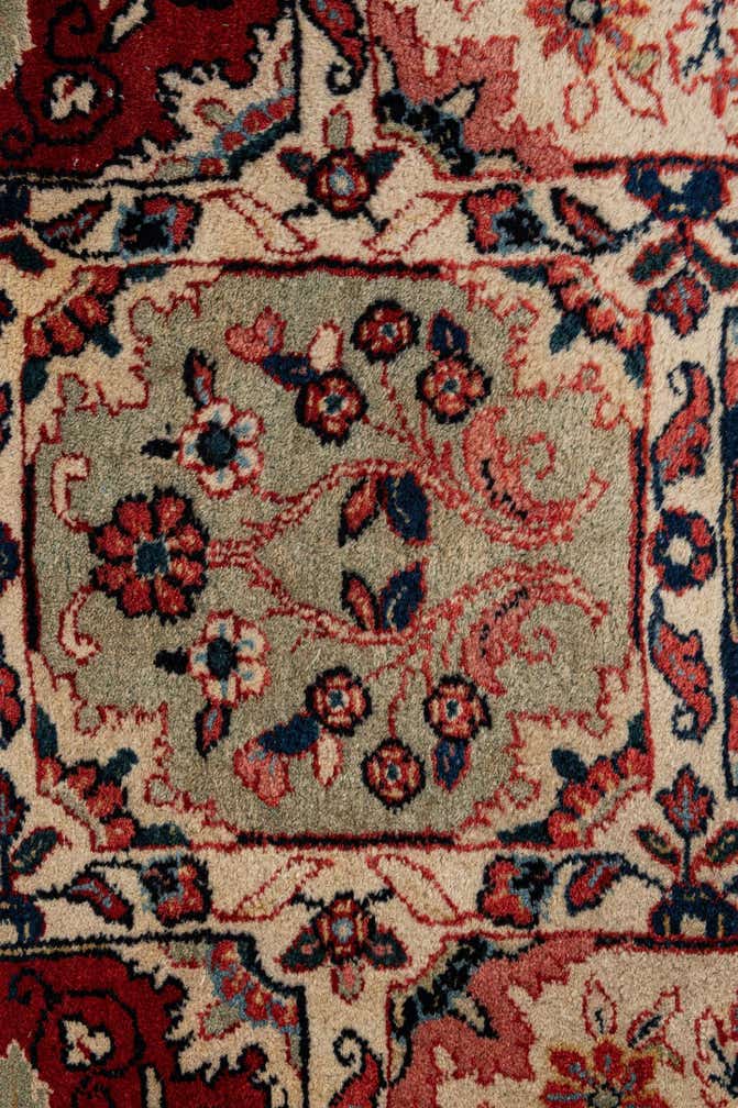 7' 2 x 10' 4 Hand Knotted Sarough Persian Wool Rug