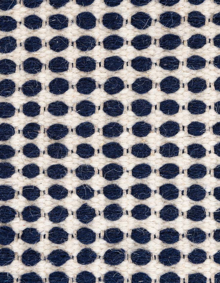 Detail image of 2' 1 x 3'  Hand Woven Seaside Pearl Jute Rug