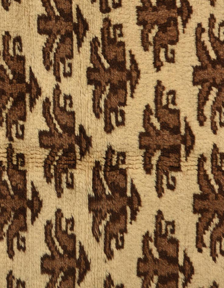 Detail image of 2' 8 x 4' 1  Hand Knotted Shiraz-Lori Persian Wool Rug
