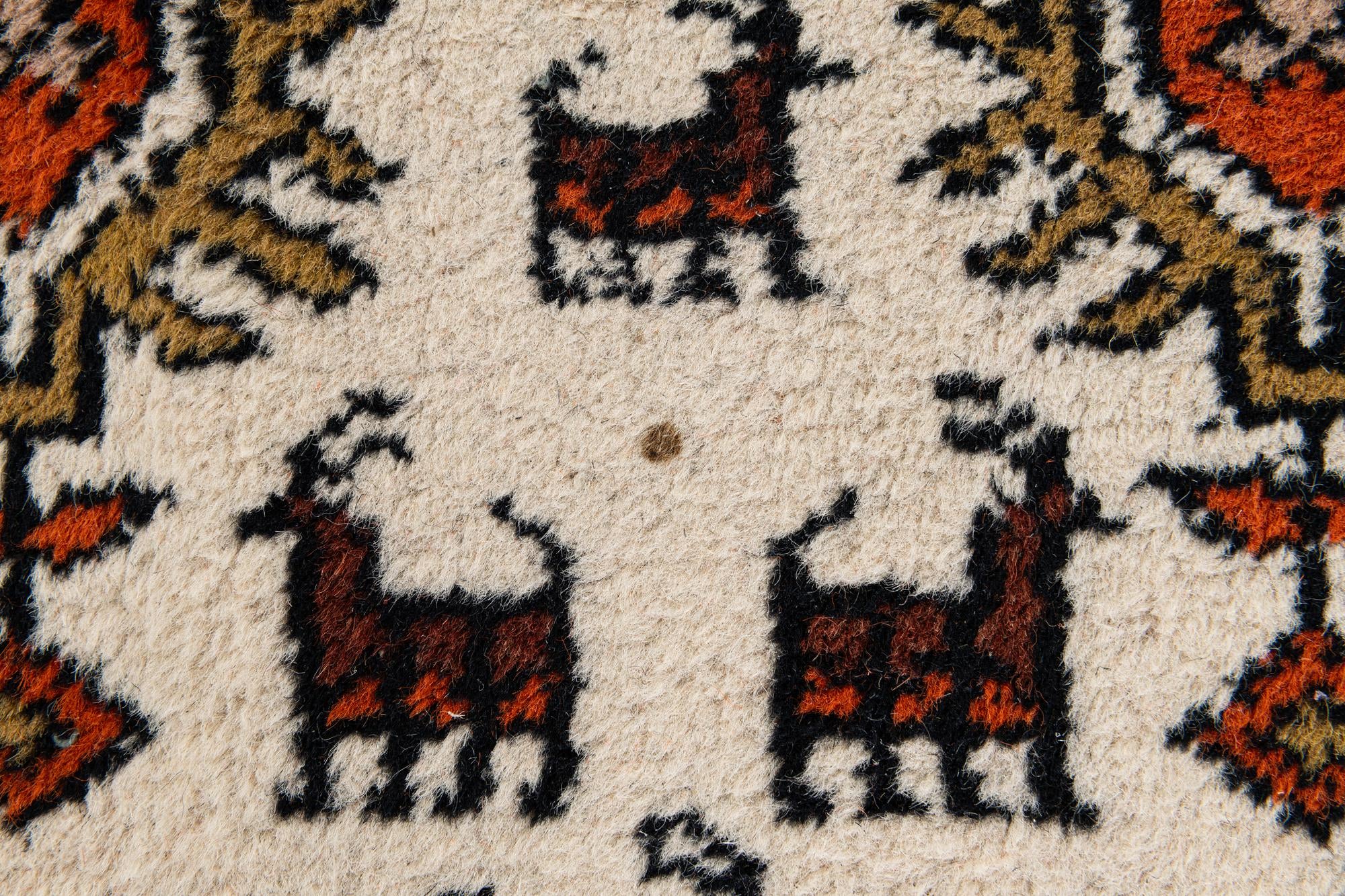 6' 8 x 10' Hand Knotted Shiraz Wool Rug