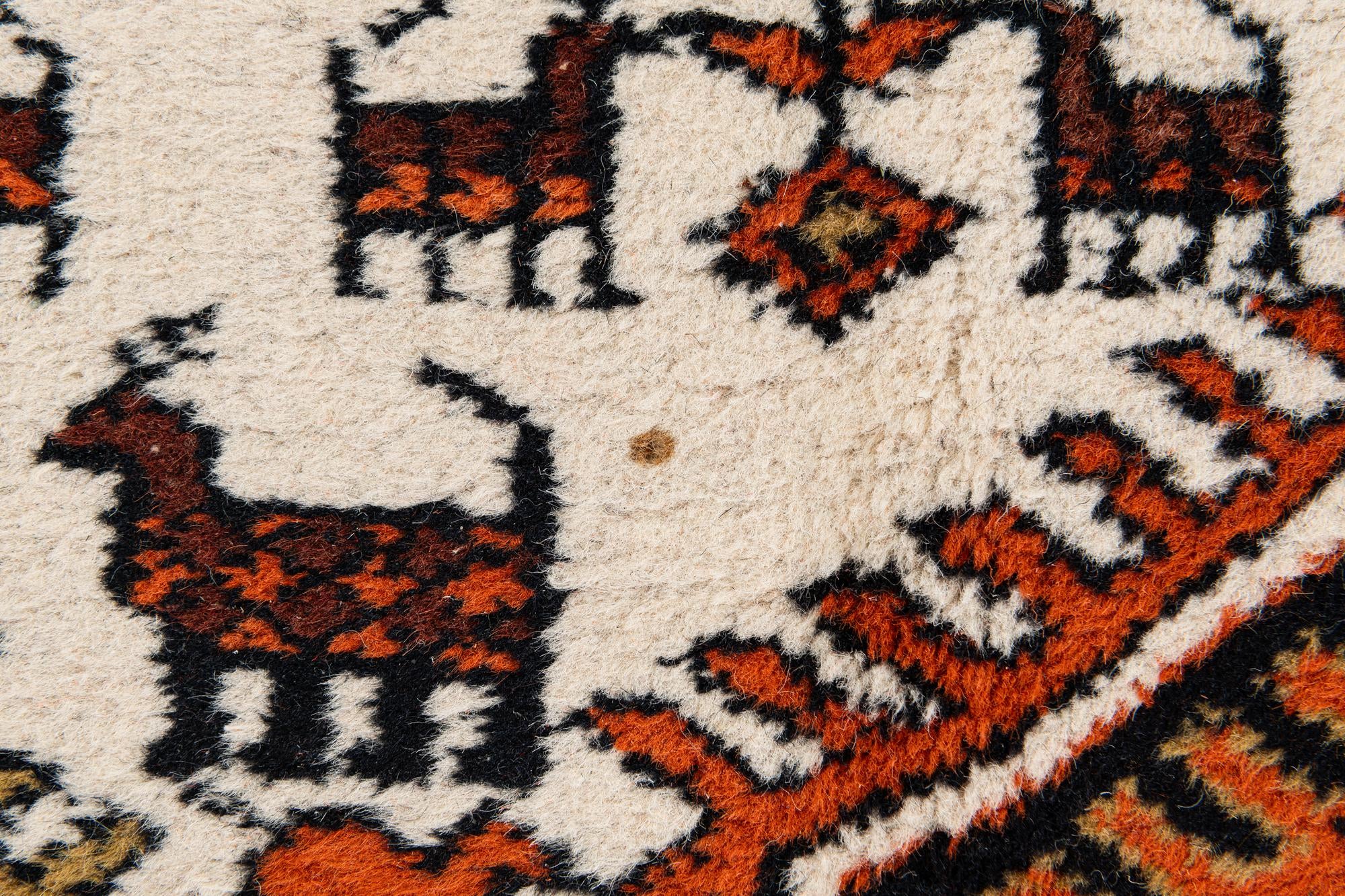 6' 8 x 10' Hand Knotted Shiraz Wool Rug