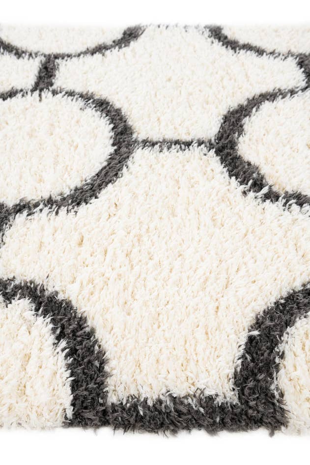 Detail image of 5' 4 x 7' 8 Soft Touch Shag Rug