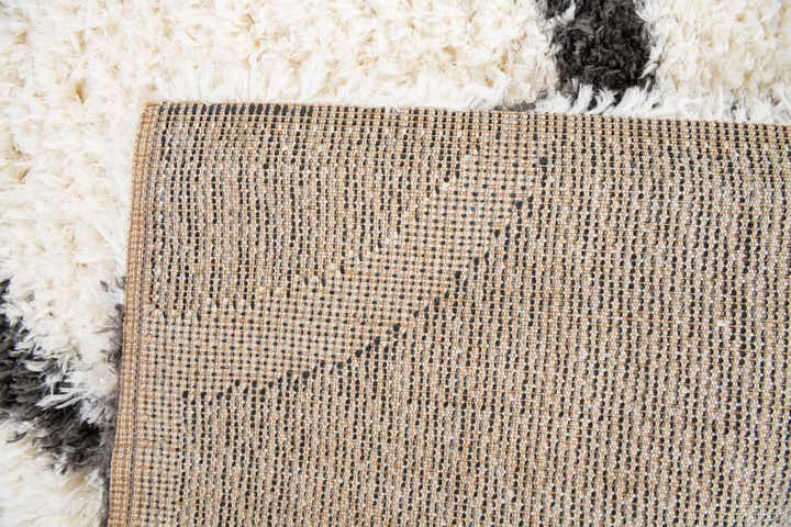 5' 4 x 7' 8 Soft Touch Shag Rug