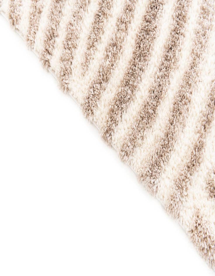 Detail image of 5' 2 x 7' 7 Soft Touch Shag Rug