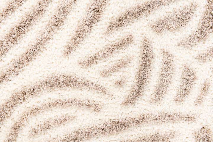 5' 2 x 7' 7 Soft Touch Shag Rug