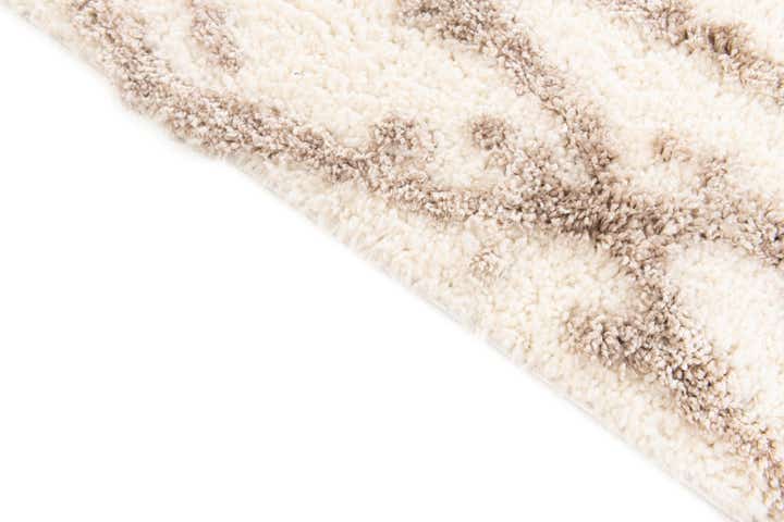 5' 2 x 7' 7 Soft Touch Shag Rug