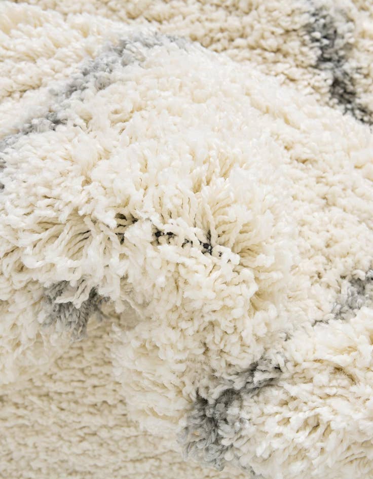Detail image of 9' x 12' Soft Touch Shag Rug