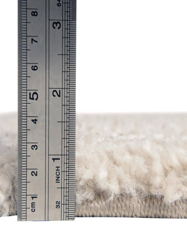 Detail image of 3' 3 x 5' 3 Solid Frieze Rug