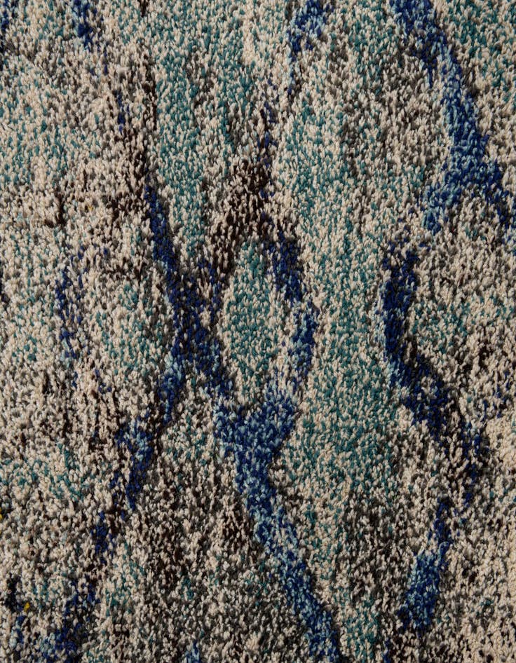 Detail image of 4' 10 x 8' Spectrum Rug