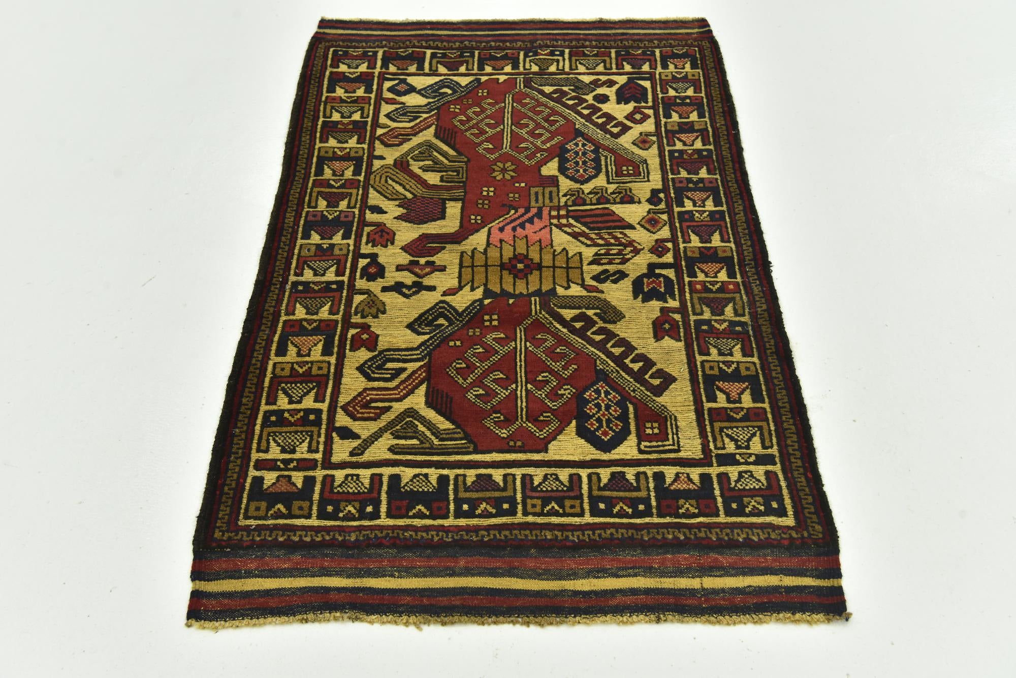 2' 10 x 5' Hand Knotted Sumak Wool Rug