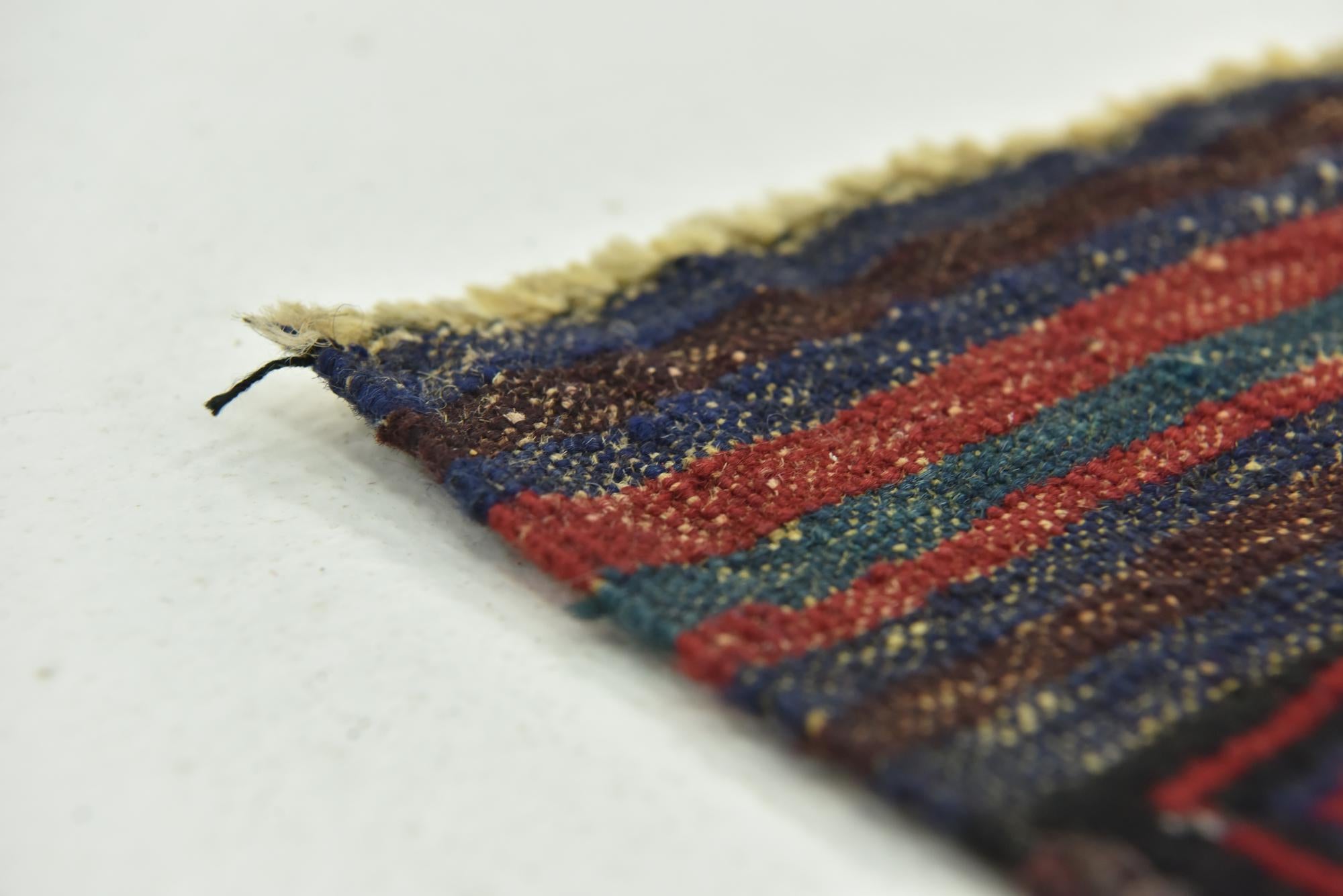 2' 7 x 4' 5 Hand Knotted Sumak Wool Rug