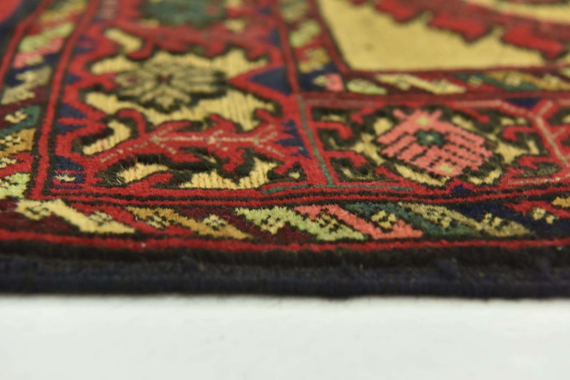 2' 10 x 4' 9 Hand Knotted Sumak Wool Rug