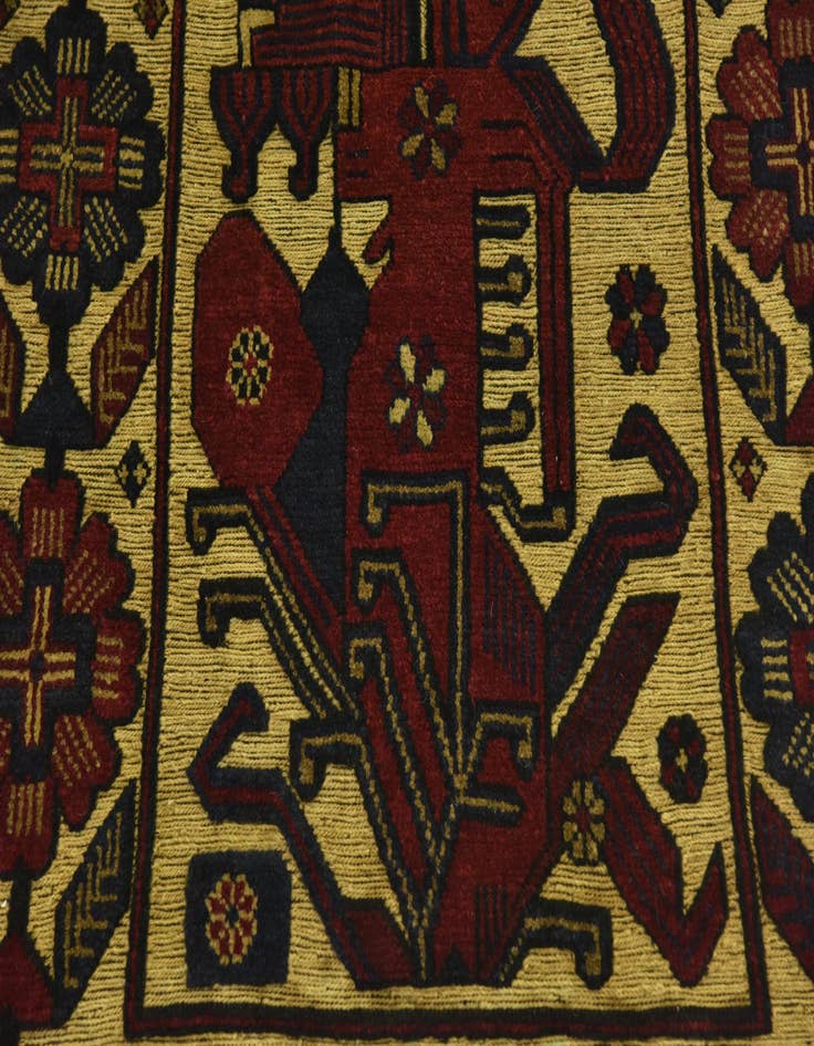 Detail image of 3' x 4' 5 Hand Knotted Sumak Wool Rug