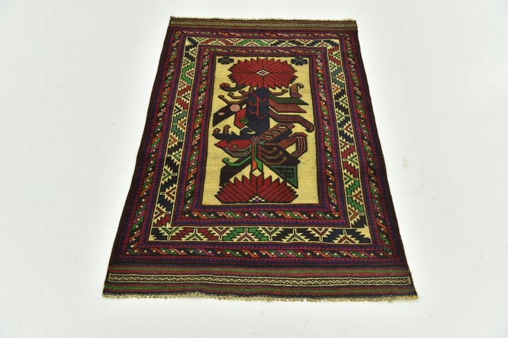 Detail image of 2' 10 x 4' 9 Hand Knotted Sumak Wool Rug