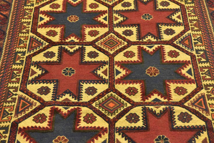Detail image of 6' 4 x 8' 10 Hand Knotted Sumak Wool Rug