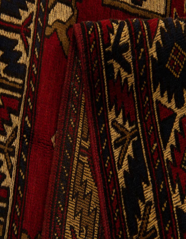Detail image of 6' 2 x 9' 9  Hand Knotted Sumak Wool Rug