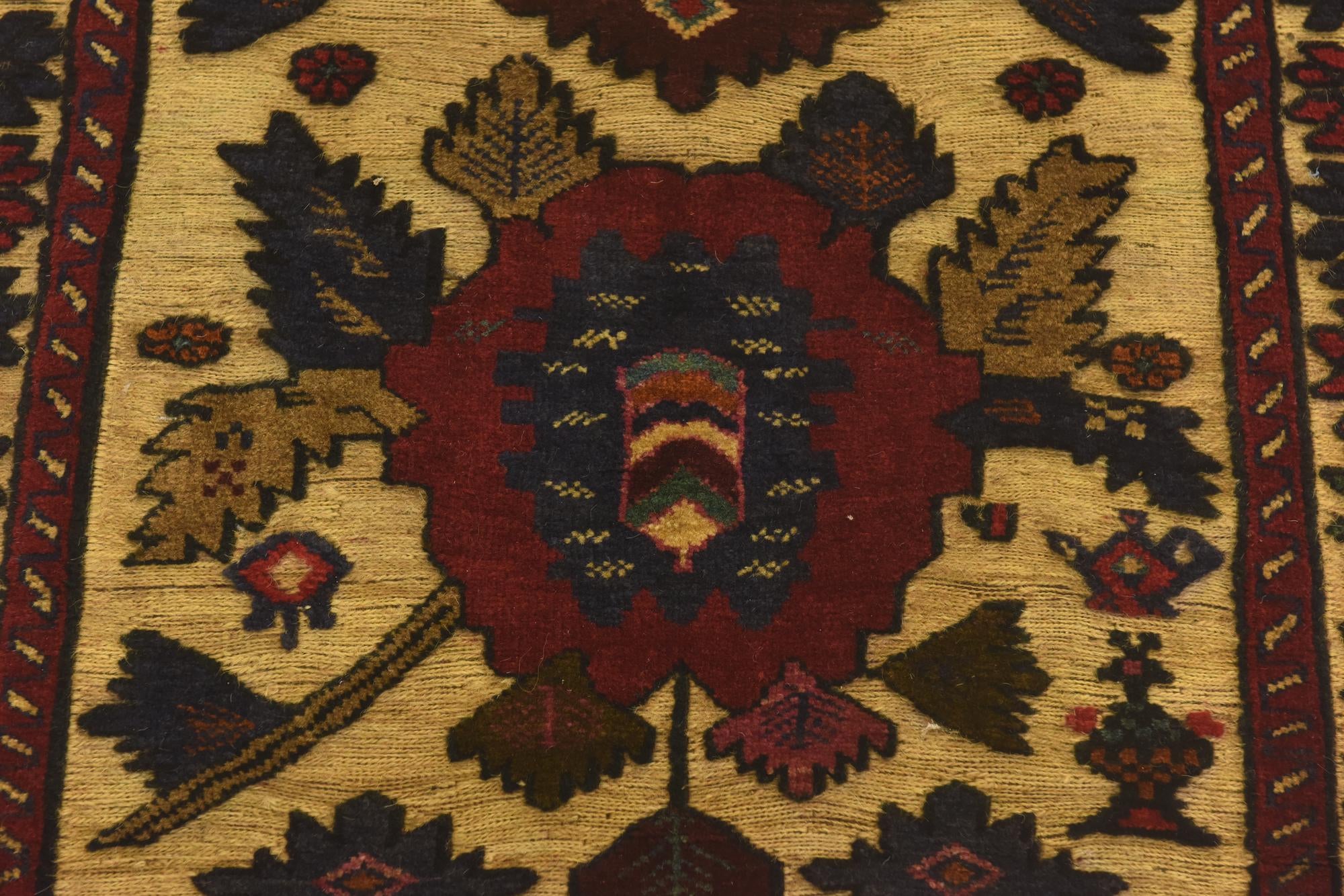 2' 10 x 4' 6 Hand Knotted Sumak Wool Rug