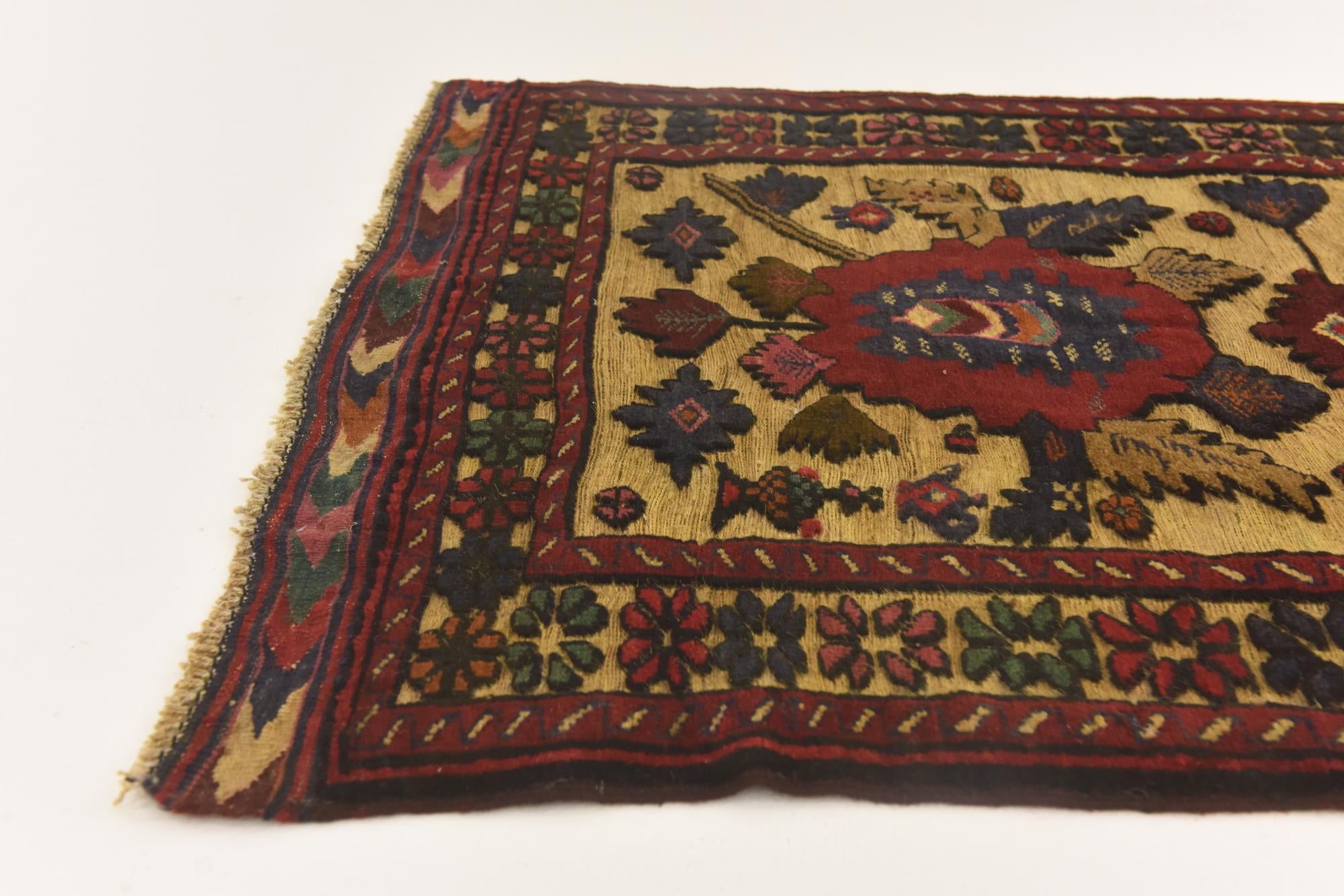 2' 10 x 4' 6 Hand Knotted Sumak Wool Rug