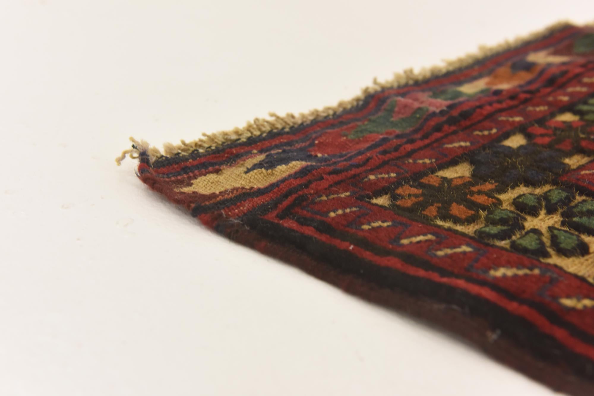 2' 10 x 4' 6 Hand Knotted Sumak Wool Rug