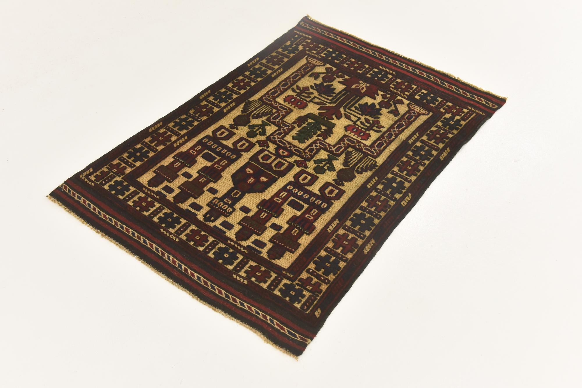 2' 10 x 4' Hand Knotted Sumak Wool Rug