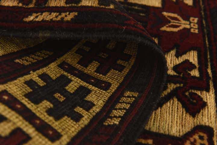 2' 10 x 4' Hand Knotted Sumak Wool Rug