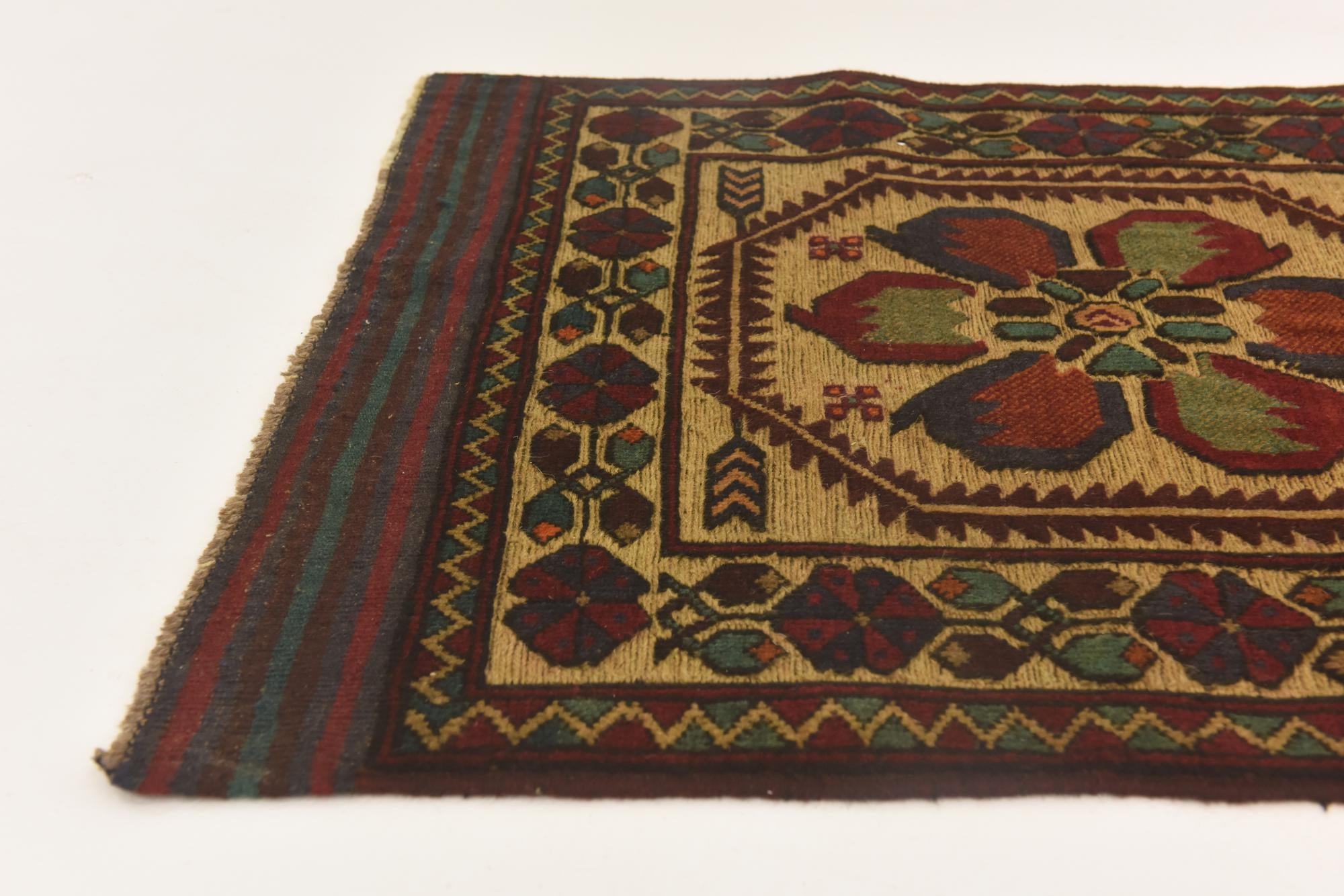 3' x 4' 10 Hand Knotted Sumak Wool Rug