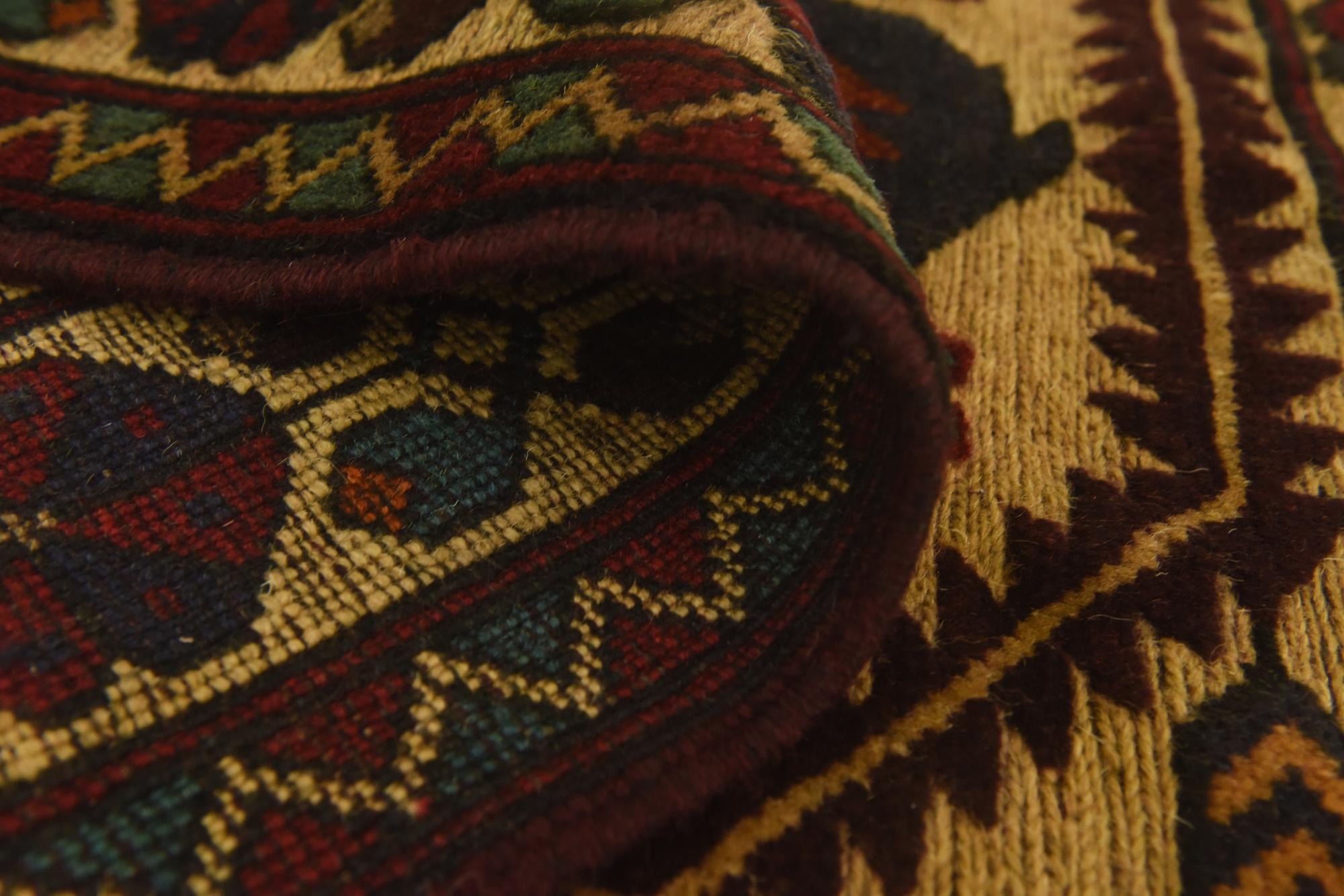 3' x 4' 10 Hand Knotted Sumak Wool Rug