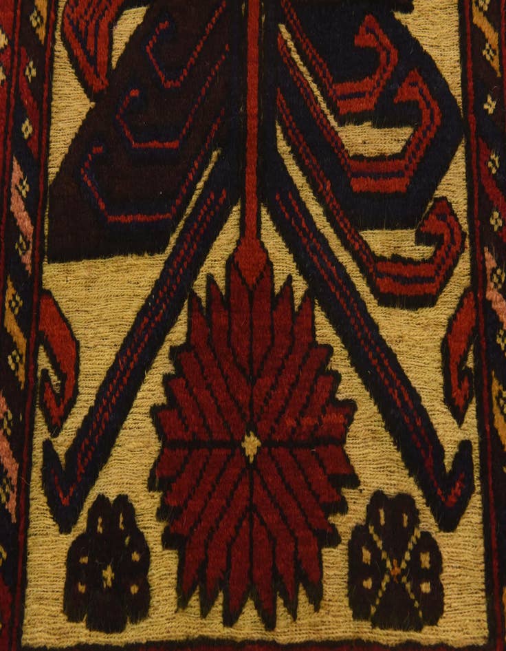 Detail image of 3' x 4' 7  Hand Knotted Sumak Wool Rug