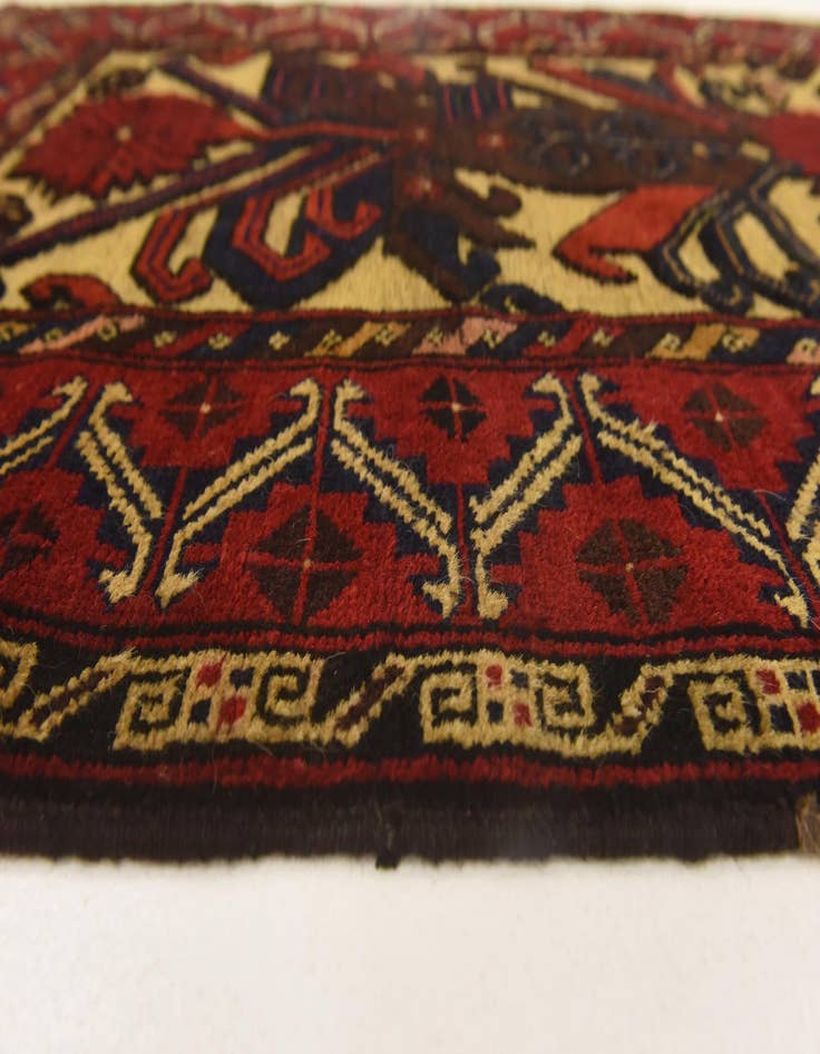 Detail image of 3' x 4' 7  Hand Knotted Sumak Wool Rug