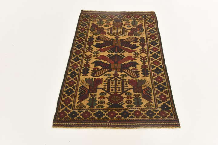 2' 9 x 4' 8 Hand Knotted Sumak Wool Rug