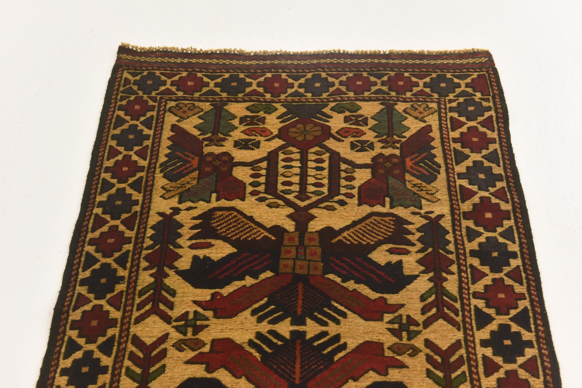 2' 9 x 4' 8 Hand Knotted Sumak Wool Rug