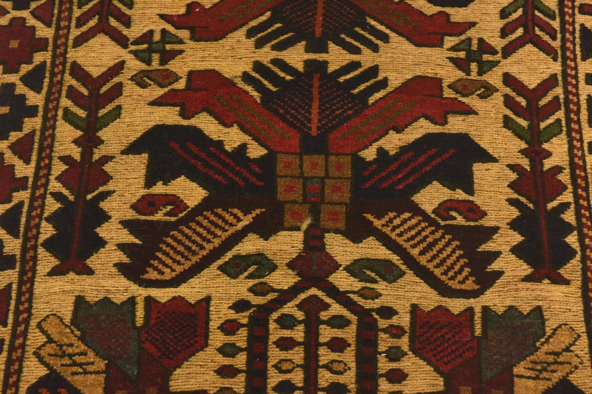 2' 9 x 4' 8 Hand Knotted Sumak Wool Rug