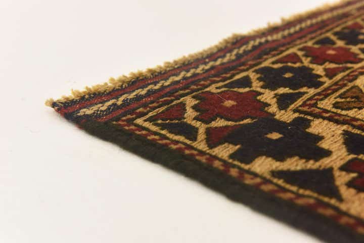 2' 9 x 4' 8 Hand Knotted Sumak Wool Rug