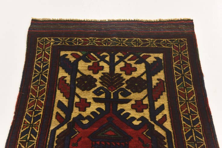 Detail image of 2' 9 x 4' 6 Hand Knotted Sumak Wool Rug