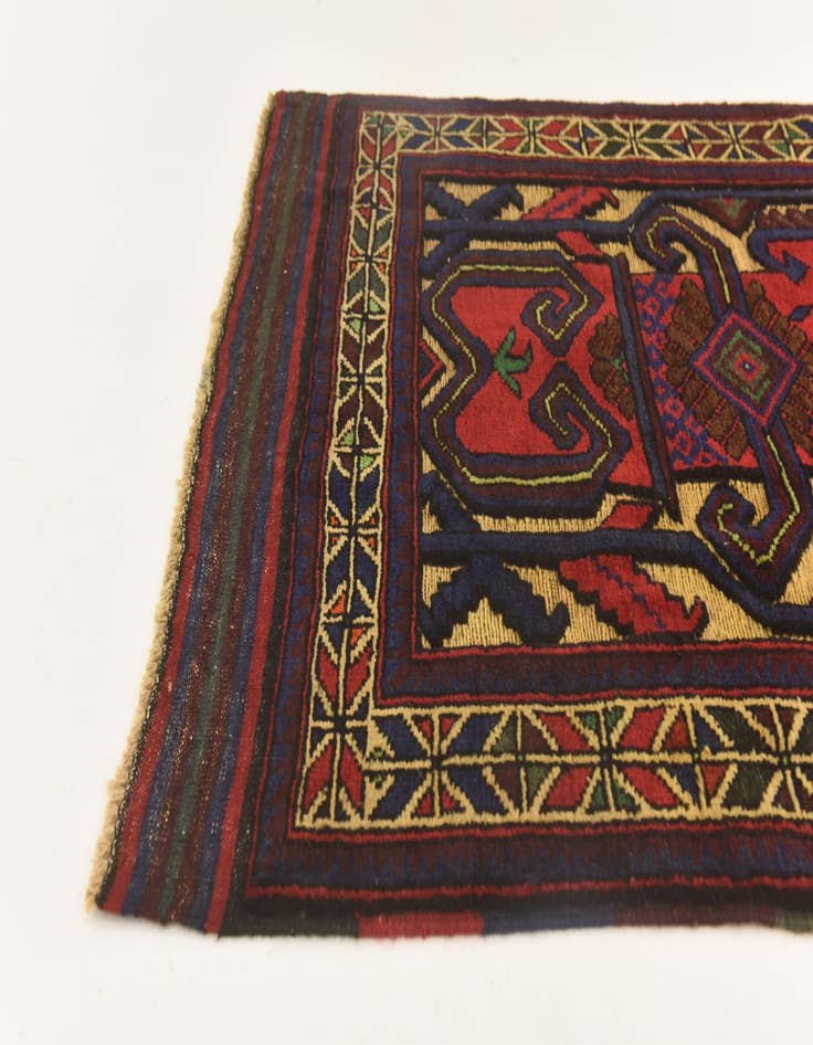 Detail image of 2' 9 x 4' 6 Hand Knotted Sumak Wool Rug