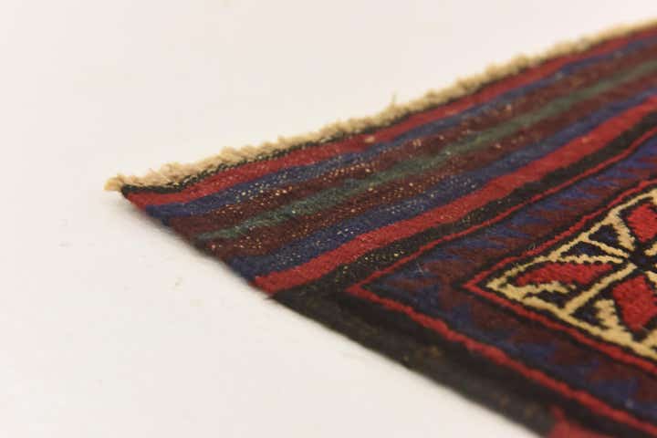 2' 9 x 4' 6 Hand Knotted Sumak Wool Rug