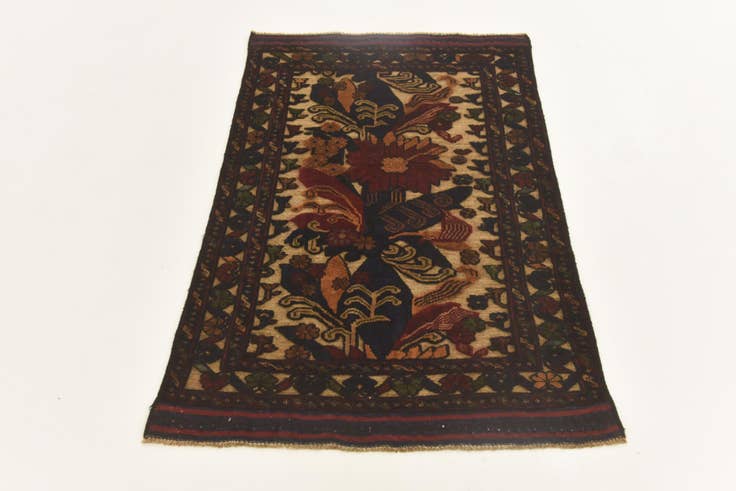 Detail image of 2' 10 x 4' 4 Hand Knotted Sumak Wool Rug