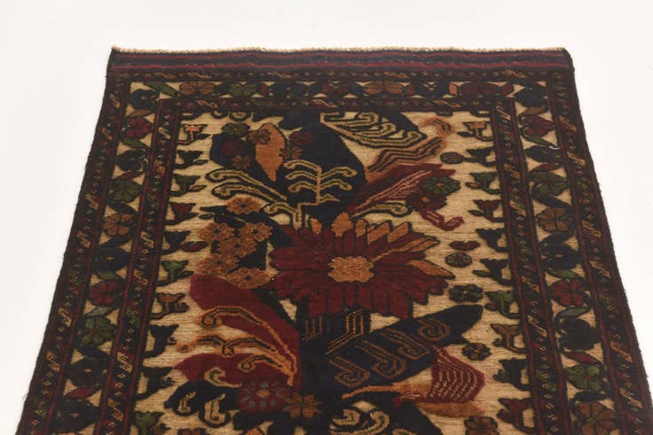 Detail image of 2' 10 x 4' 4 Hand Knotted Sumak Wool Rug