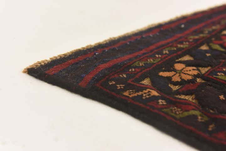 2' 10 x 4' 4 Hand Knotted Sumak Wool Rug
