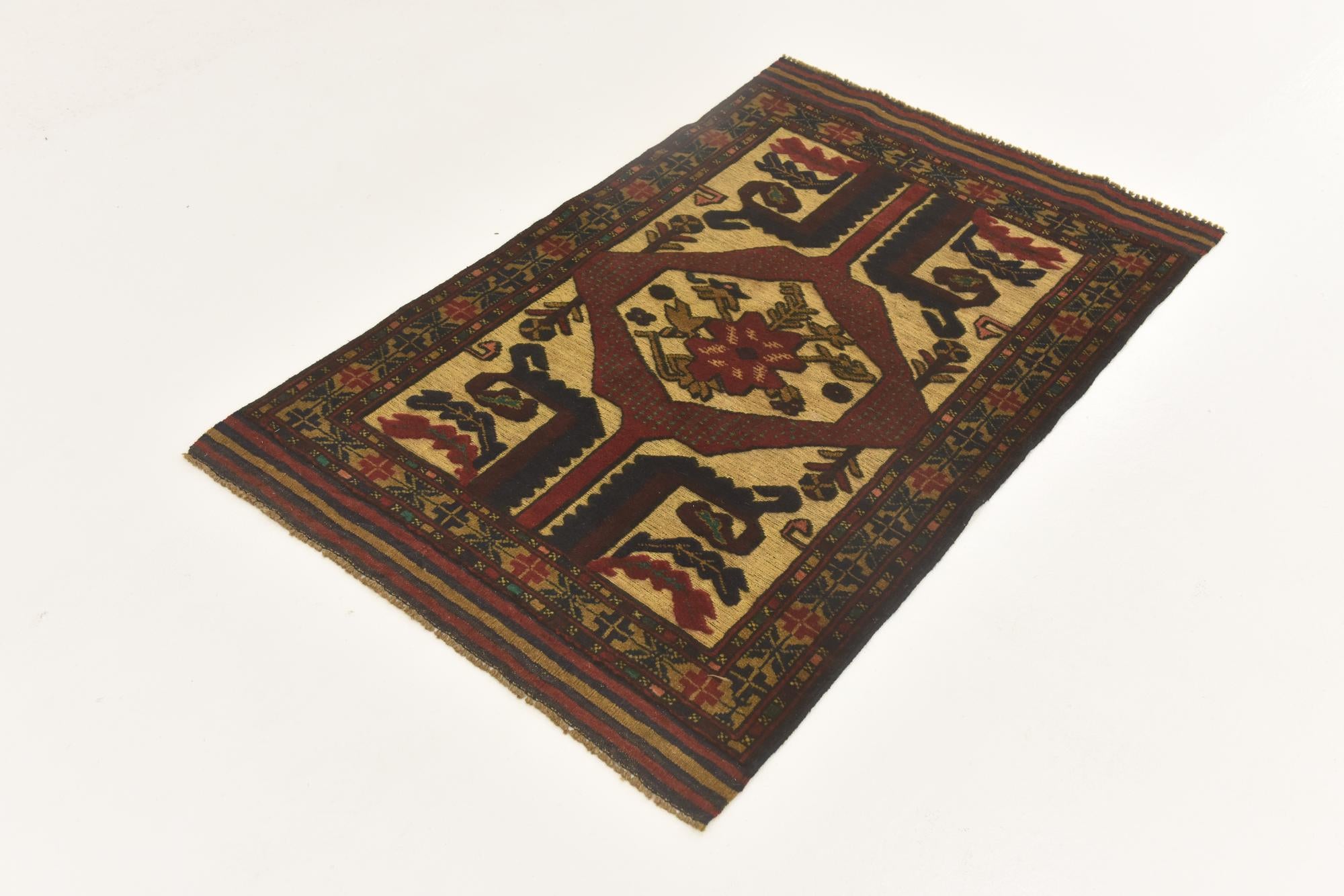 3' x 4' 7 Hand Knotted Sumak Wool Rug