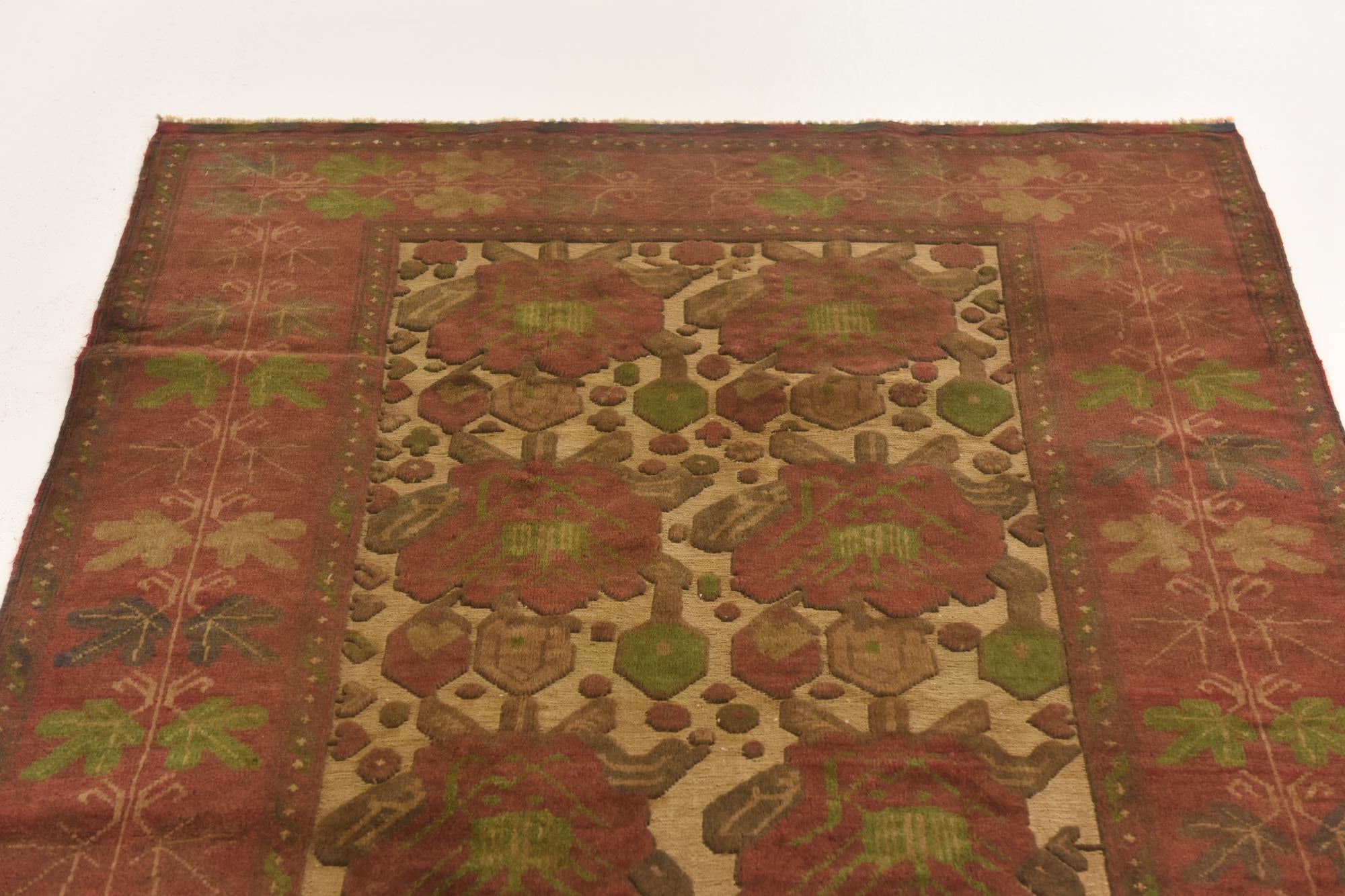 3' 11 x 5' 1 Hand Knotted Sumak Wool Rug