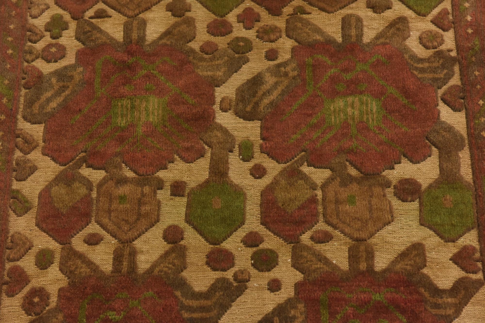 3' 11 x 5' 1 Hand Knotted Sumak Wool Rug