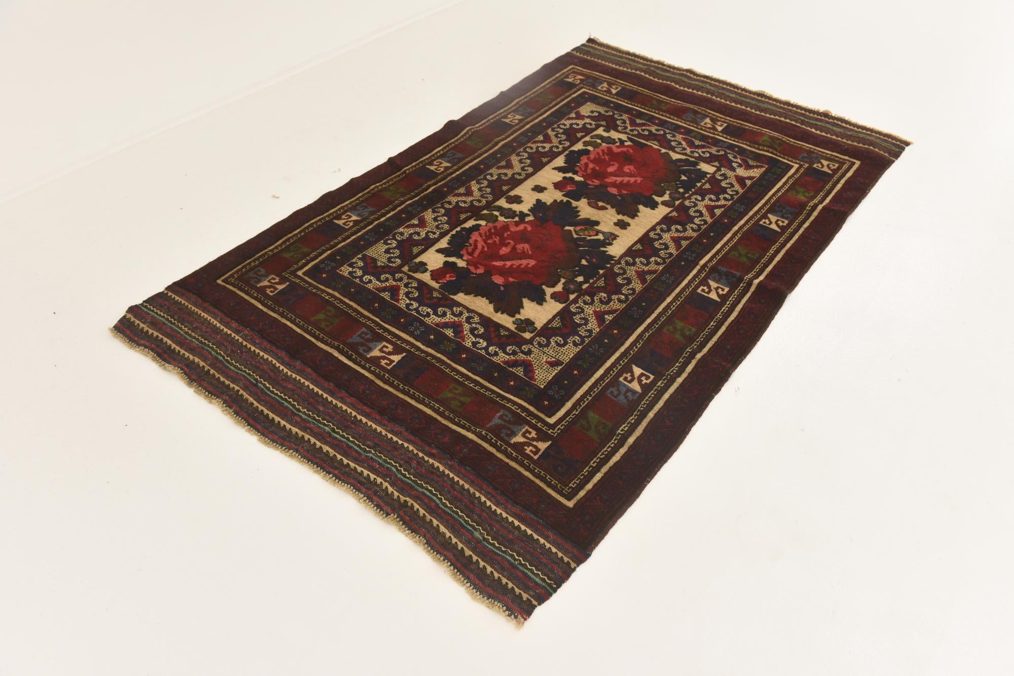 3' 10 x 6' 8 Hand Knotted Sumak Wool Rug