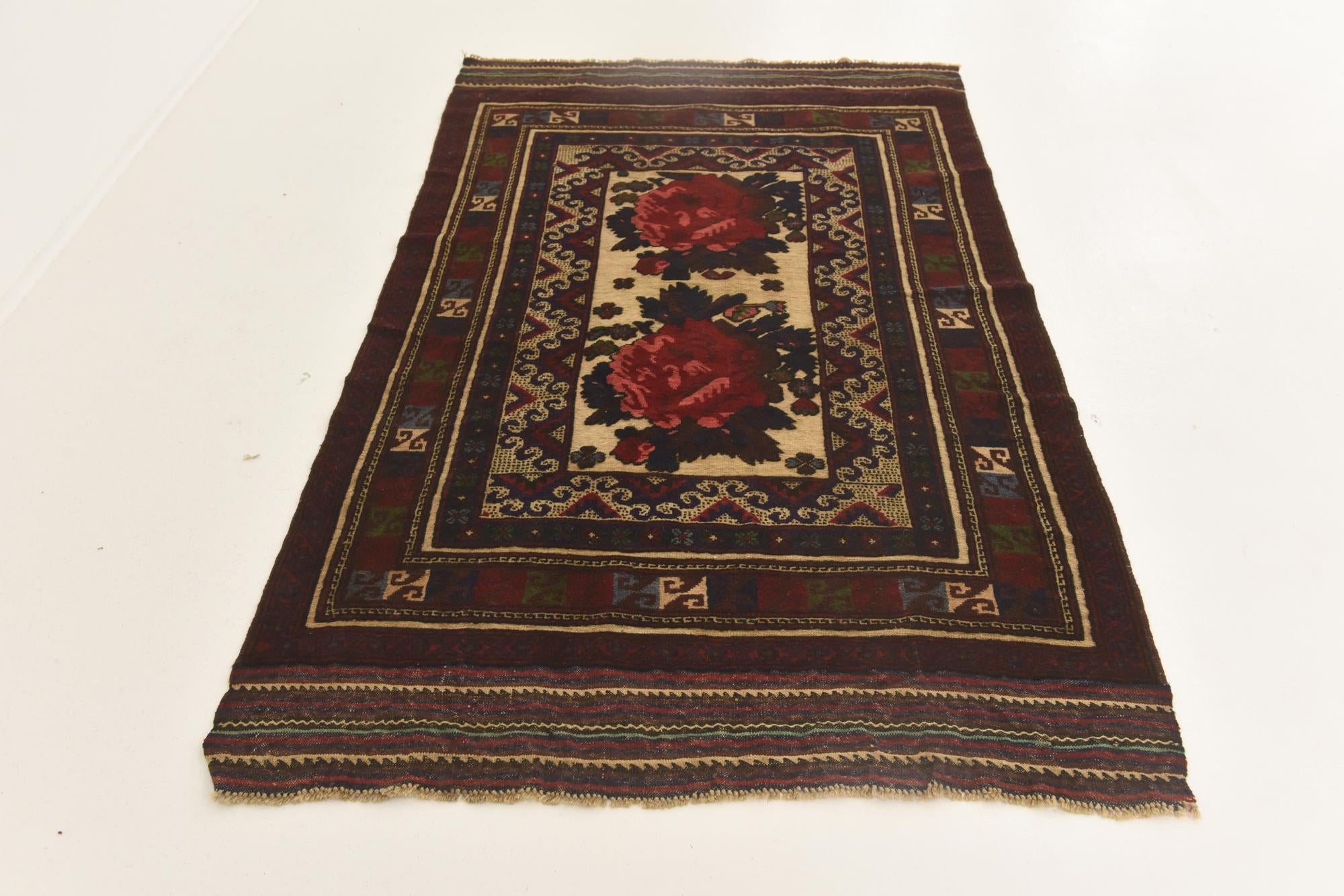 3' 10 x 6' 8 Hand Knotted Sumak Wool Rug