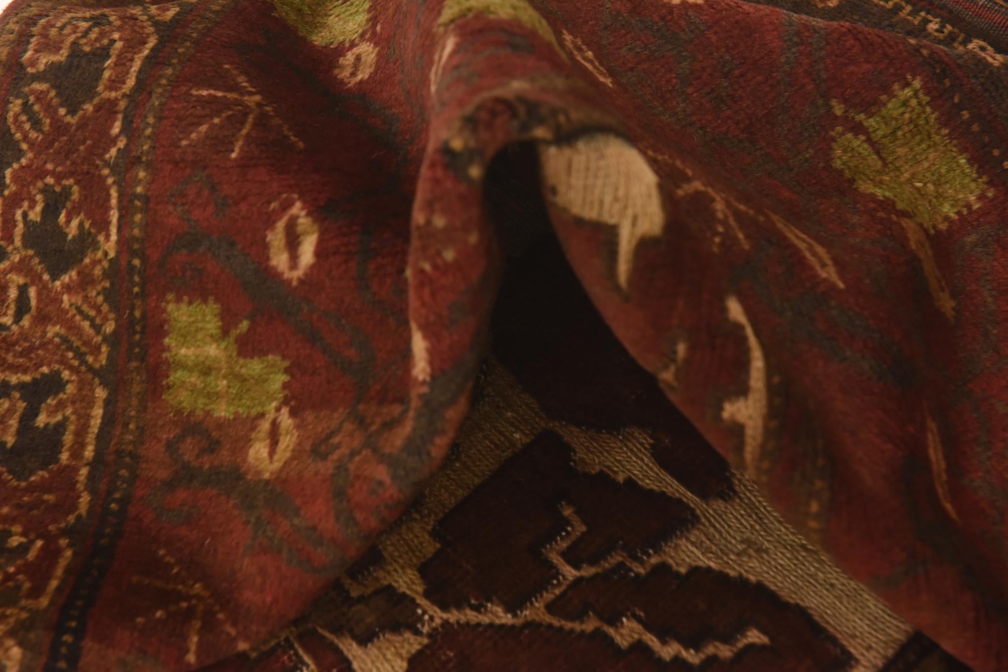 4' x 5' 9 Hand Knotted Sumak Wool Rug