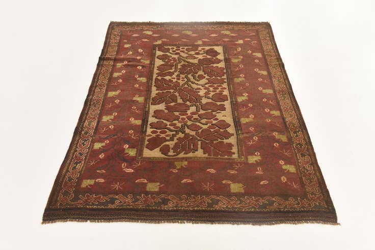 Detail image of 4' x 5' 9 Hand Knotted Sumak Wool Rug