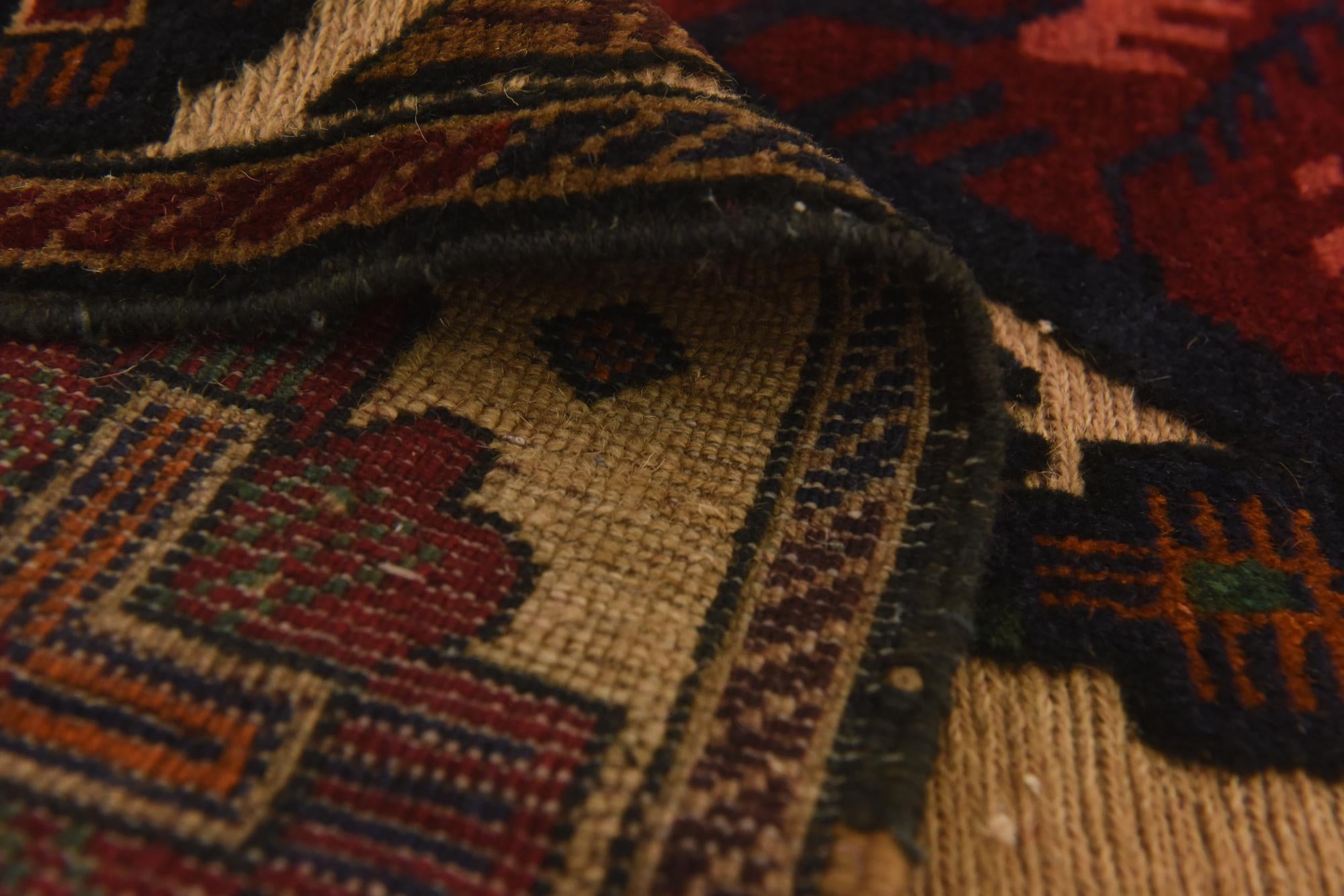 4' 6 x 6' 8 Hand Knotted Sumak Wool Rug